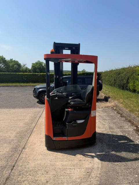 Toyota RRE160H Reach Truck - Image 2