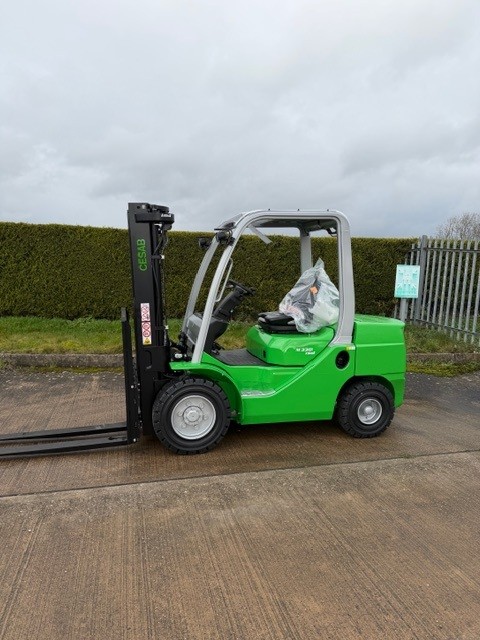 Cesab/Toyota M330DV Diesel Powered